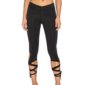 Free People Movement Turnout Leggings Cropped Black Small